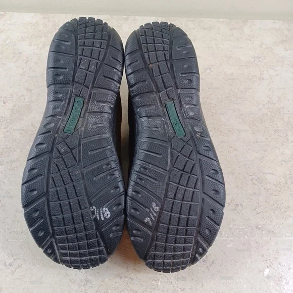 L.L. Bean Women's Comfort Mocs Size 8 Brown Suede Slip On Winter Casual Shoe - Picture 4 of 5